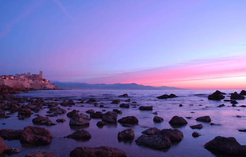 Remparts de la ville d'Antibes, Juan-les-Pins.