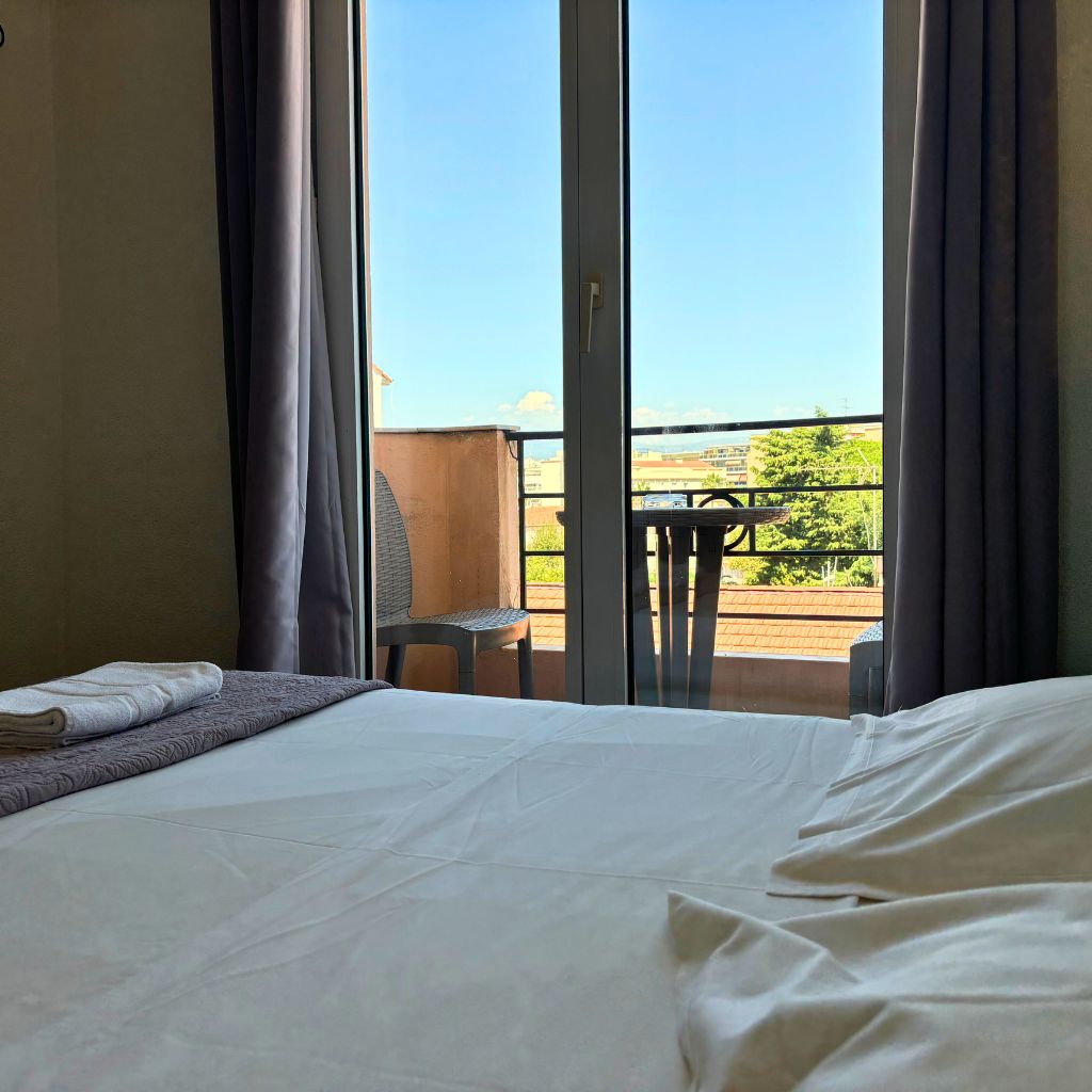 Chambre Double - Hotel Les Pins