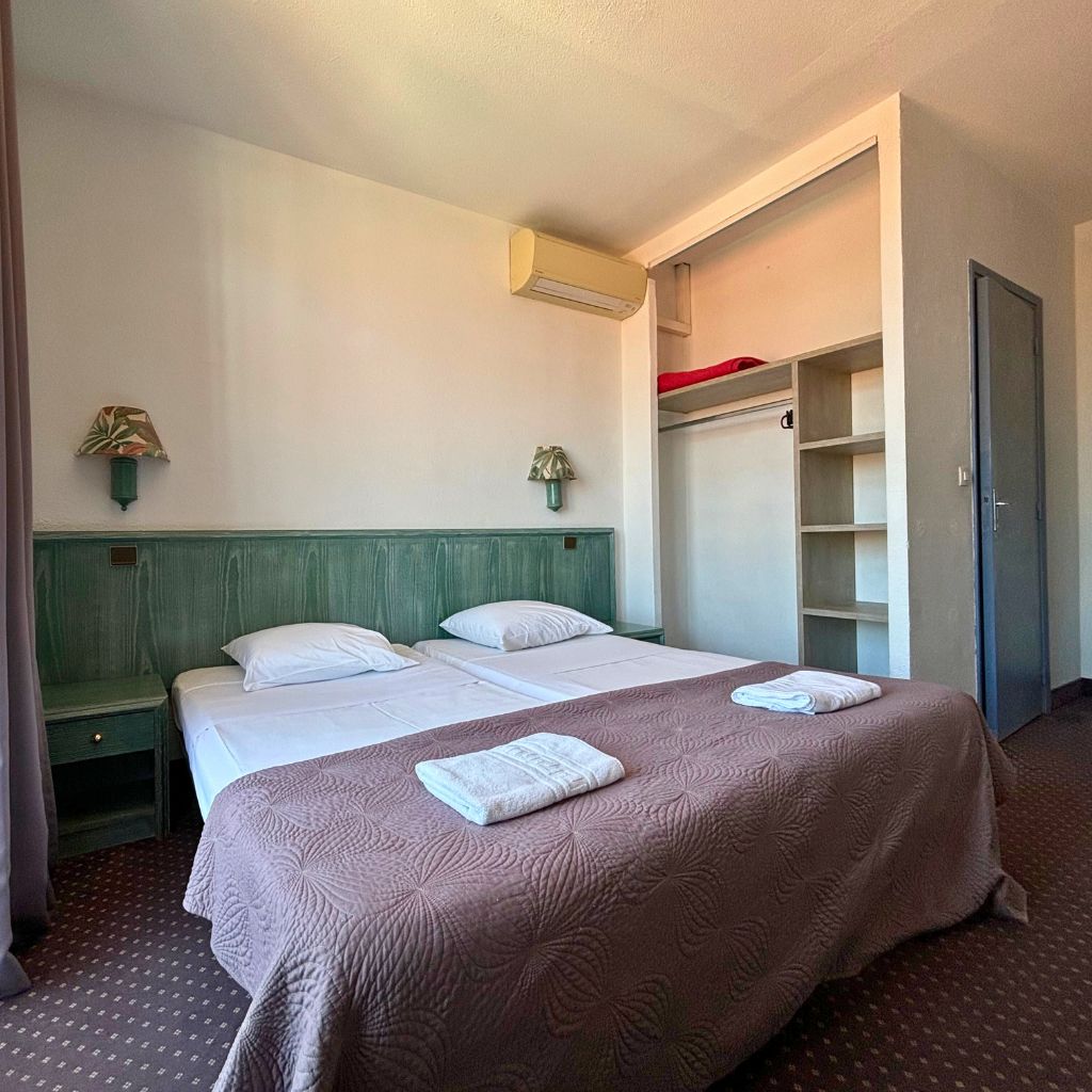 Chambre Twin - Hotel Les Pins